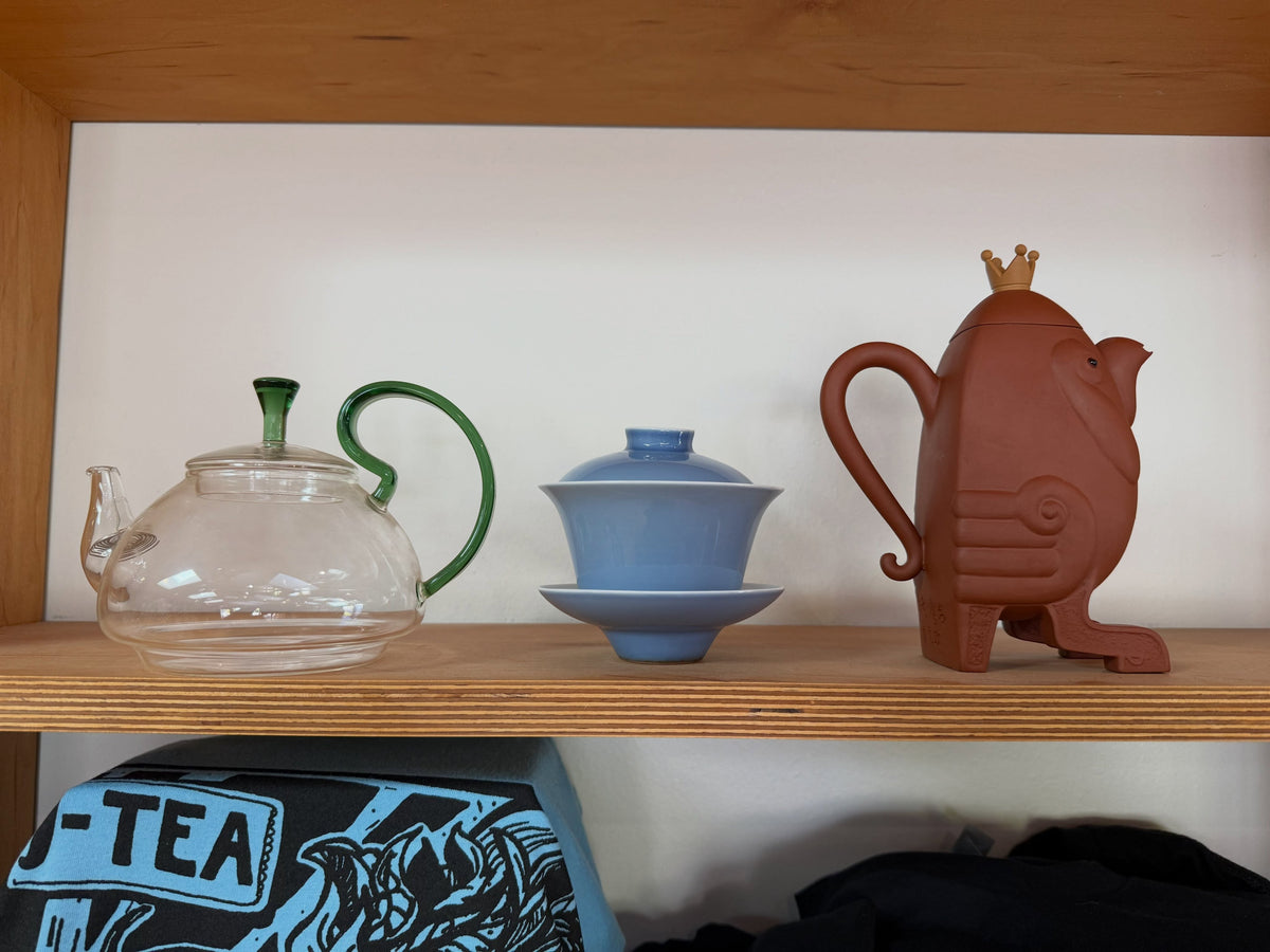 Glass vs Porcelain vs Clay: Which Teapot Makes the Best Tea?