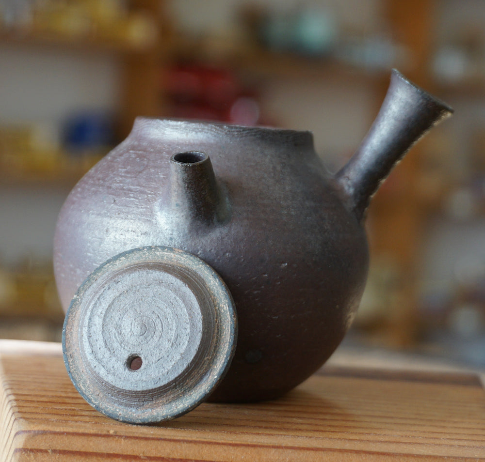 Kyusu teapot