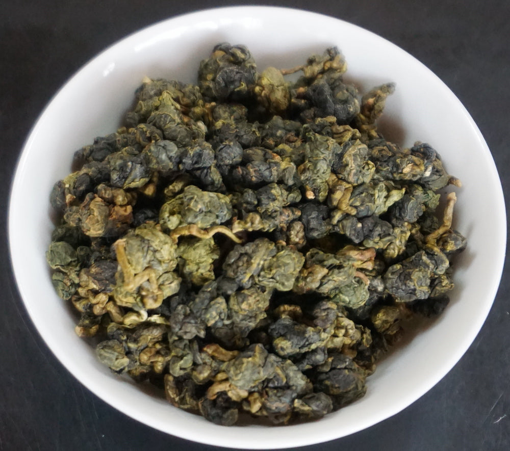 Big Leaf Golden Lily Oolong Tea