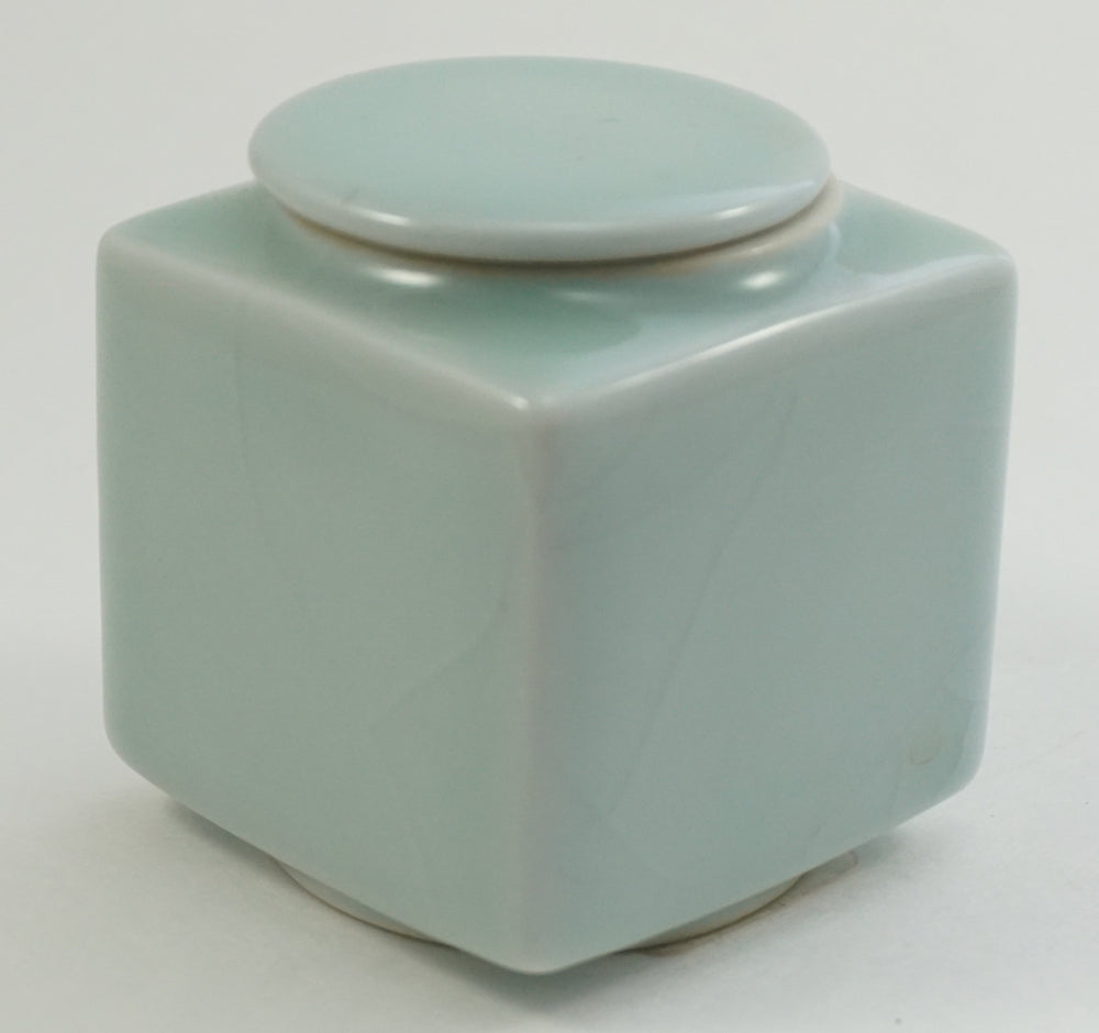 Crack glazed celadon tea caddy