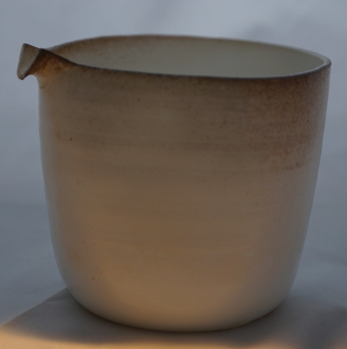Tea sharing pitcher - porcelain